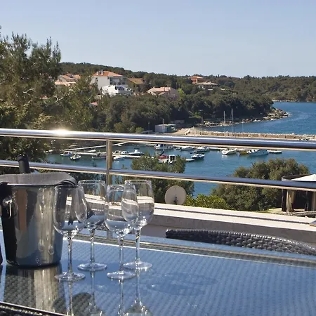 Andrea Konukevi Pjescana Uvala